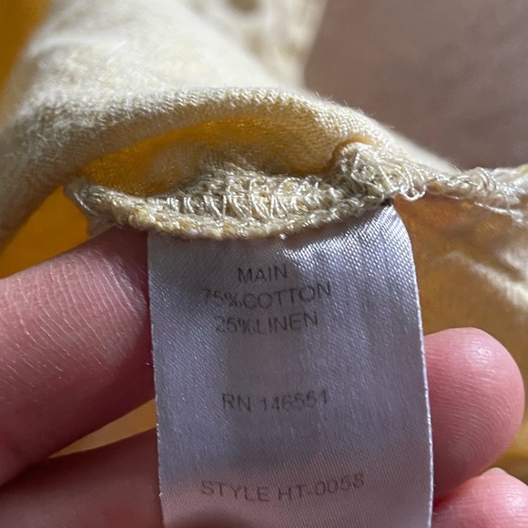 Hayes Light Yellow square button down linen blend Blouse medium - Picture 6 of 6